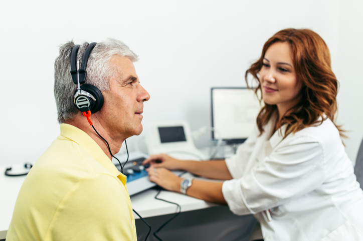 5 Reasons why visiting an audiologist regularly can be healthy